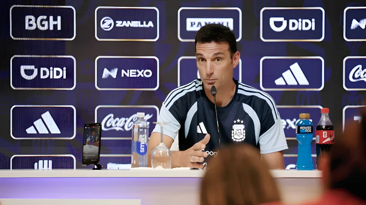Técnico da Argentina se pronuncia após comentário de Ancelotti: 'foi um elogio'
