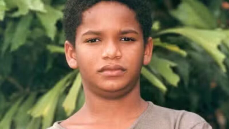 ‘Terra Nostra’: José Alceu parte para o internato e emoção toma conta de despedida