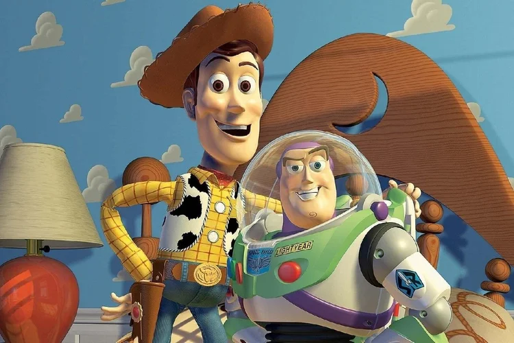 'Toy Story 5': primeiras imagens mostram Woody careca e barrigudo
