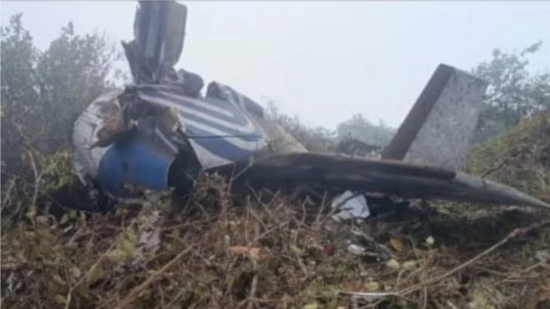 Tragédia: queda de avião deixa 15 mortos; deputado e candidato estão entre vítimas