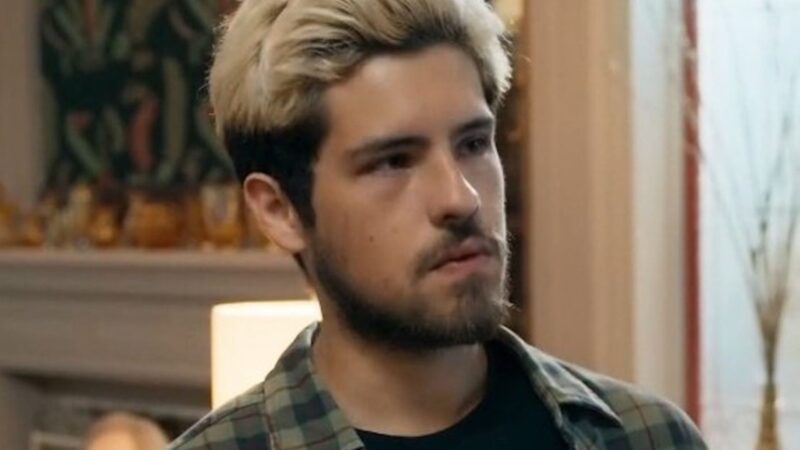 ‘Três Graças’: Raul rouba objeto e deixa Lena em pânico; saiba o motivo