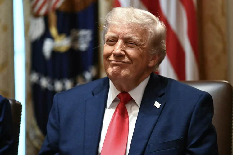Trump diz não ter pressa em negociações porque quer 'um bom acordo' com Irã