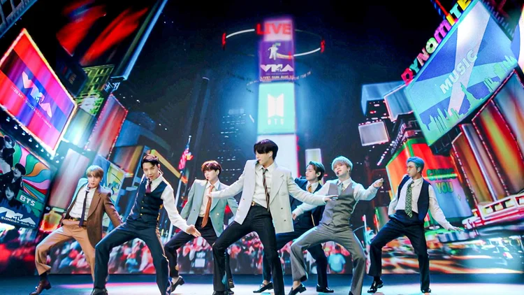 Turnê mundial do BTS chegará aos cinemas em abril