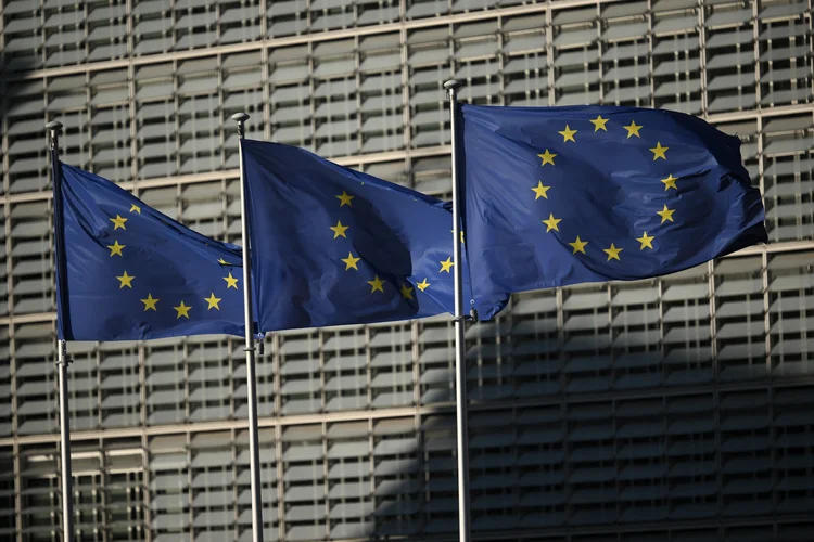 UE ameaça sanções a empresas chinesas pela Guerra na Ucrânia e Pequim rebate