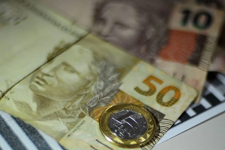 Um em cada cinco domicílios recebeu Bolsa Família ou BPC em 2025, diz IBGE