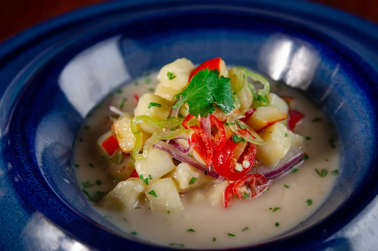 Um roteiro de crudos, ceviches e tartares para conhecer em São Paulo