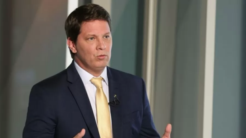 Urgente! Ex-ator da Globo Mario Frias é internado na UTI; saiba o estado de saúde