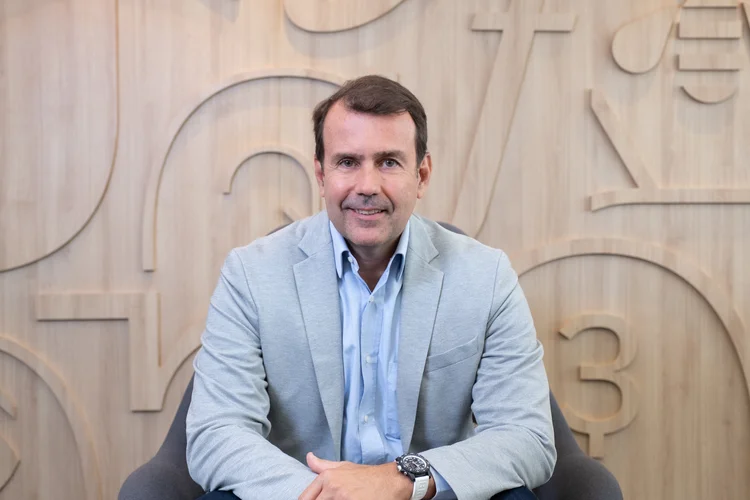 'Usar IA é como pilotar uma Ferrari: sem saber, não se tira o melhor', diz Tonny Martins, da IBM