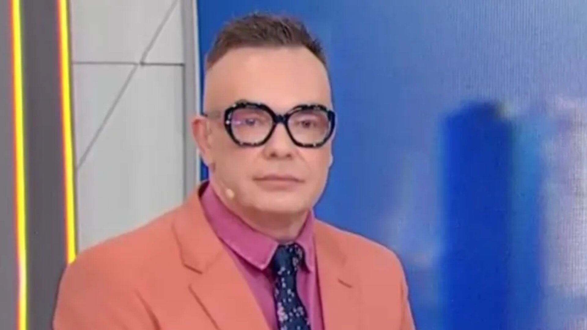 Vai voltar? Felipeh Campos negocia retorno ao SBT, diz colunista