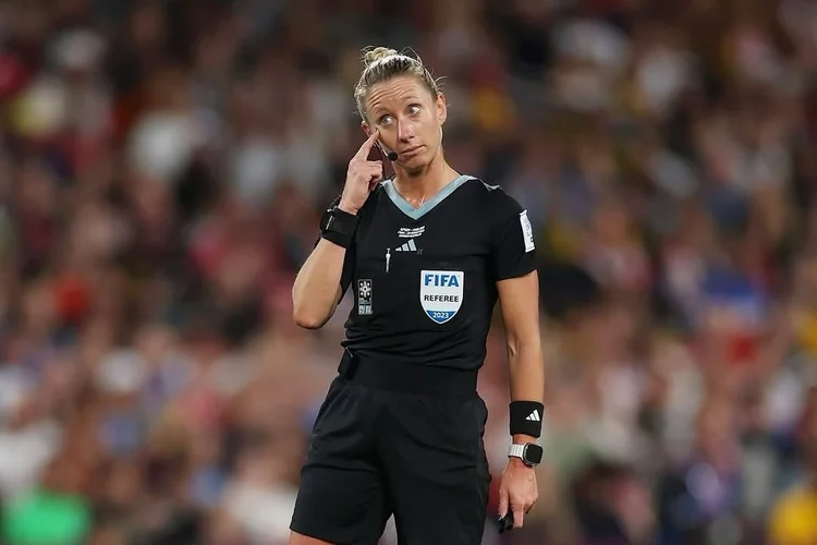 Veja quem são as mulheres na arbitragem da Copa do Mundo de 2026