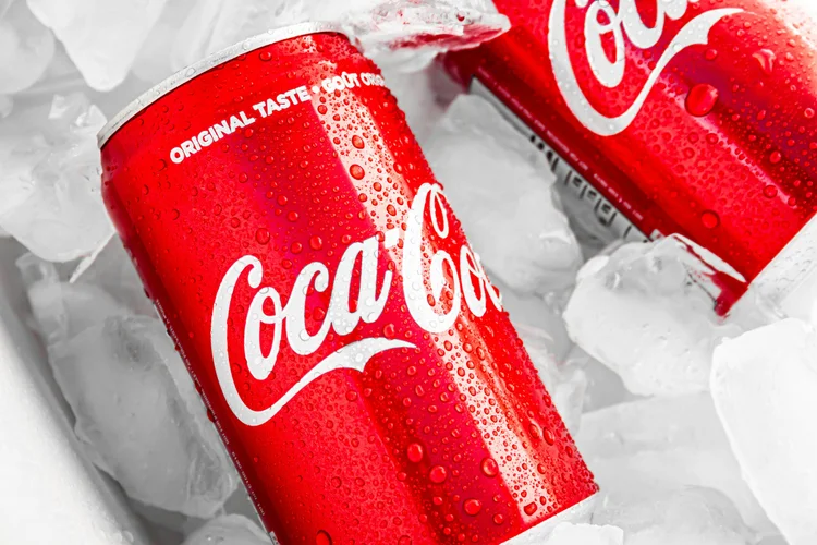Vinho de Coca-Cola? Cervejeiros criam versão alcoólica do refrigerante