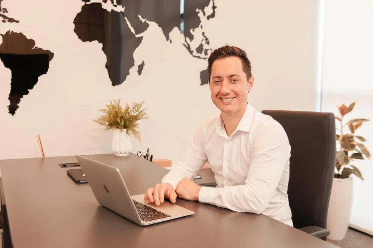 Virada de um dentista: da pequena Caibi, em SC, à rede de R$ 350 milhões