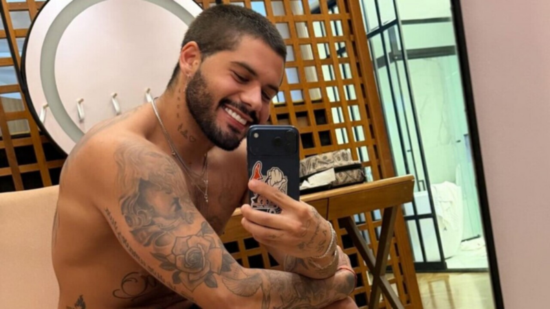 Zé Felipe abre o jogo sobre namoro: ‘Chifrando’