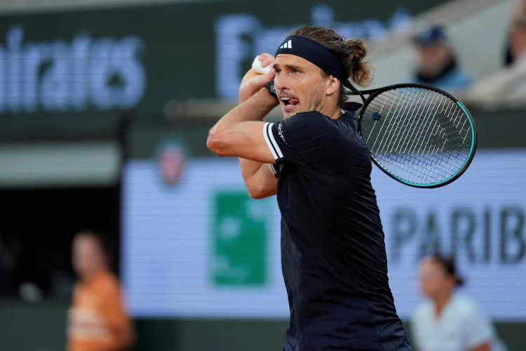 Zverev supera Jakub Mensík e carimba passaporte para final de Roland Garros